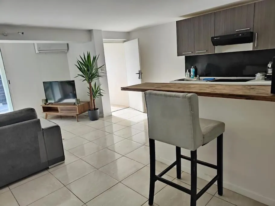 Zin And Green Jacuzzi Superbet2 Spacieux Idealement Situe Apartment Vitrolles  0*, Vitrolles (Bouches-du-Rhone)